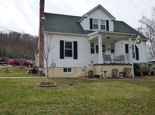 705 N 6th St, Wytheville, VA 24382