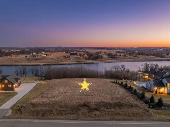 4079 Lost Dauphin Rd, De Pere, WI 54115