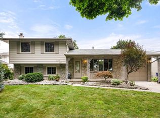 98 Cardinal Cres, Chatham Kent, ON N7L 3V3