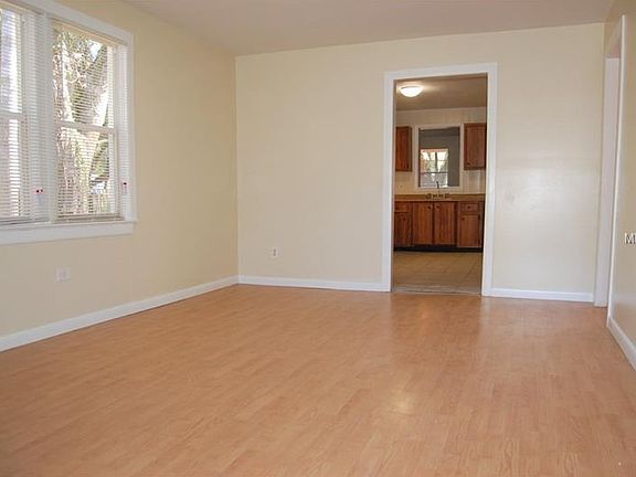 2nd image of 3809 E Norfolk St