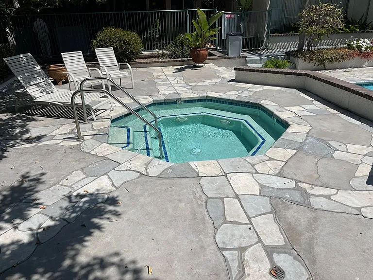 20134 Leadwell St #167 — Photo 9