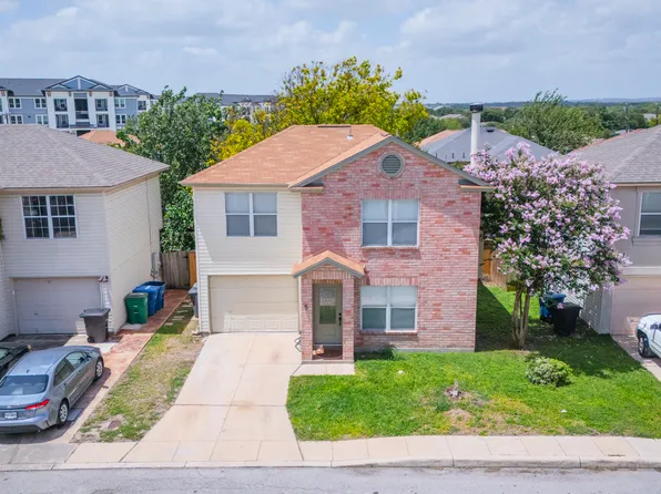 5 Stallion Hls, San Antonio, TX 78238