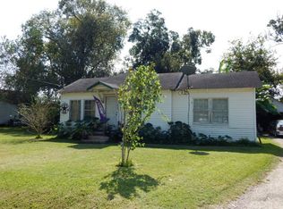 309 W Smith St, Brazoria, TX 77422