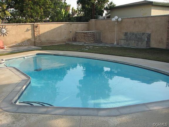 2nd image of 14624 Rosecrans Ave