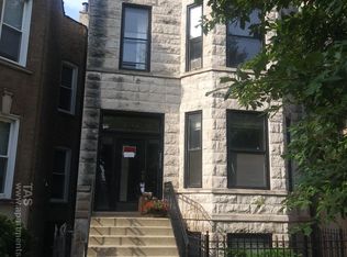 1322 W Barry Ave #2, Chicago, IL 60657