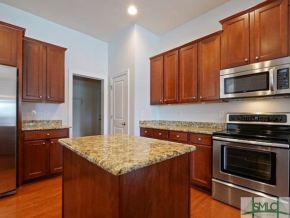 4th image of 4 Trail Creek Ct
