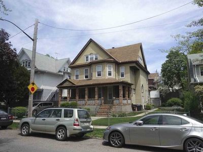 85-21 114th St, Richmond Hill, NY, 11418