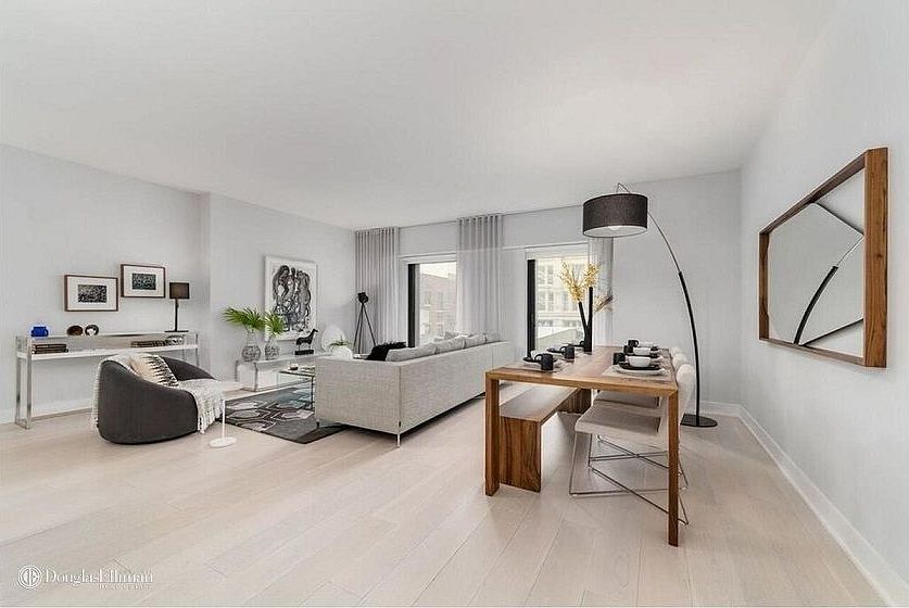 1st image of 55 W 17th St #604