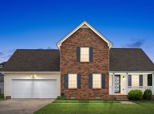 1010 Summerhaven Rd, Clarksville, TN 37042