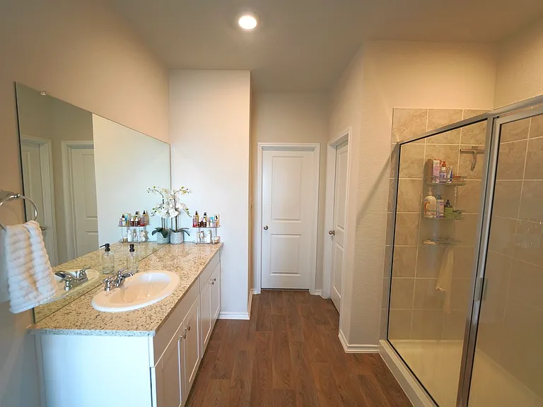 6611 Copper King St — Photo 32