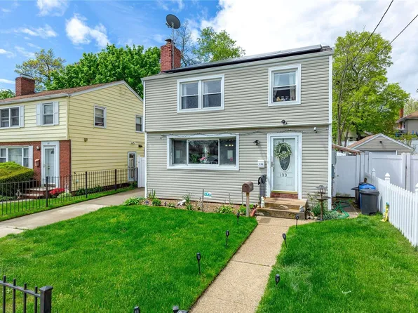133 President Street, Hempstead, NY 11550