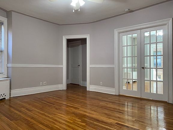 2nd image of 4320 42nd St APT 2R