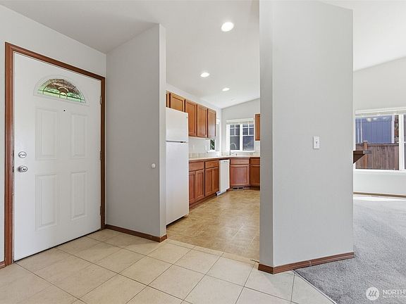 4th image of 182 Wind River Drive