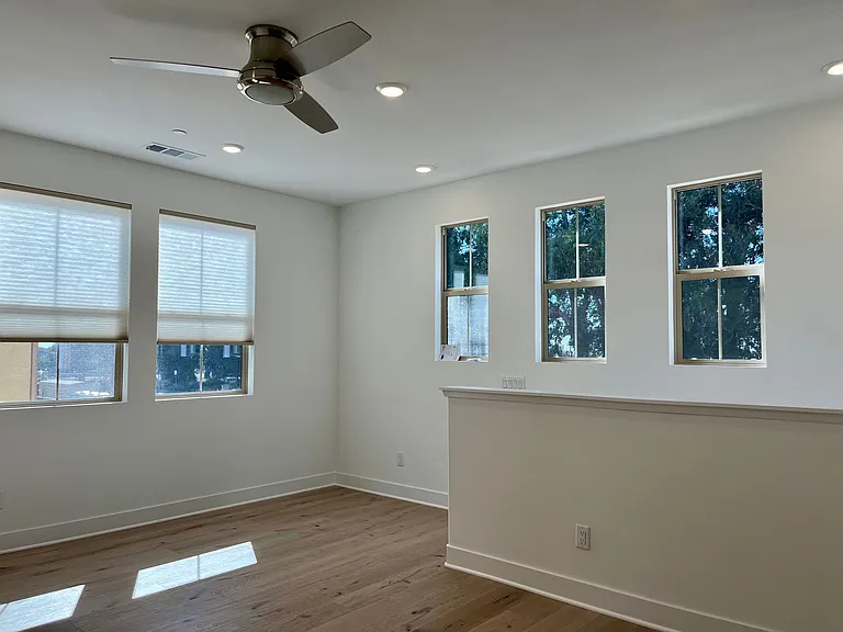 779 Edward Scholle Dr — Photo 13