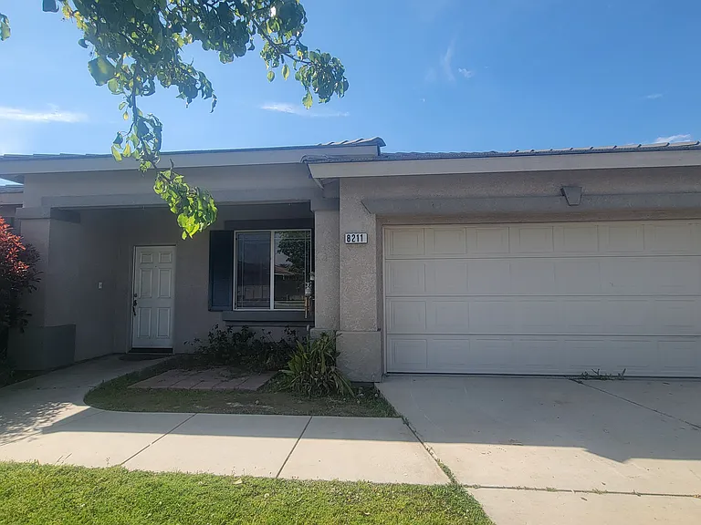 8211 Slider Dr — Photo 1