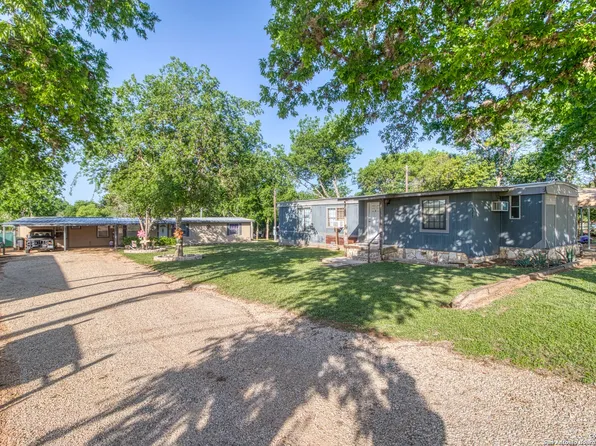 143 & 147 LINNEY DR, Medina, TX 78055