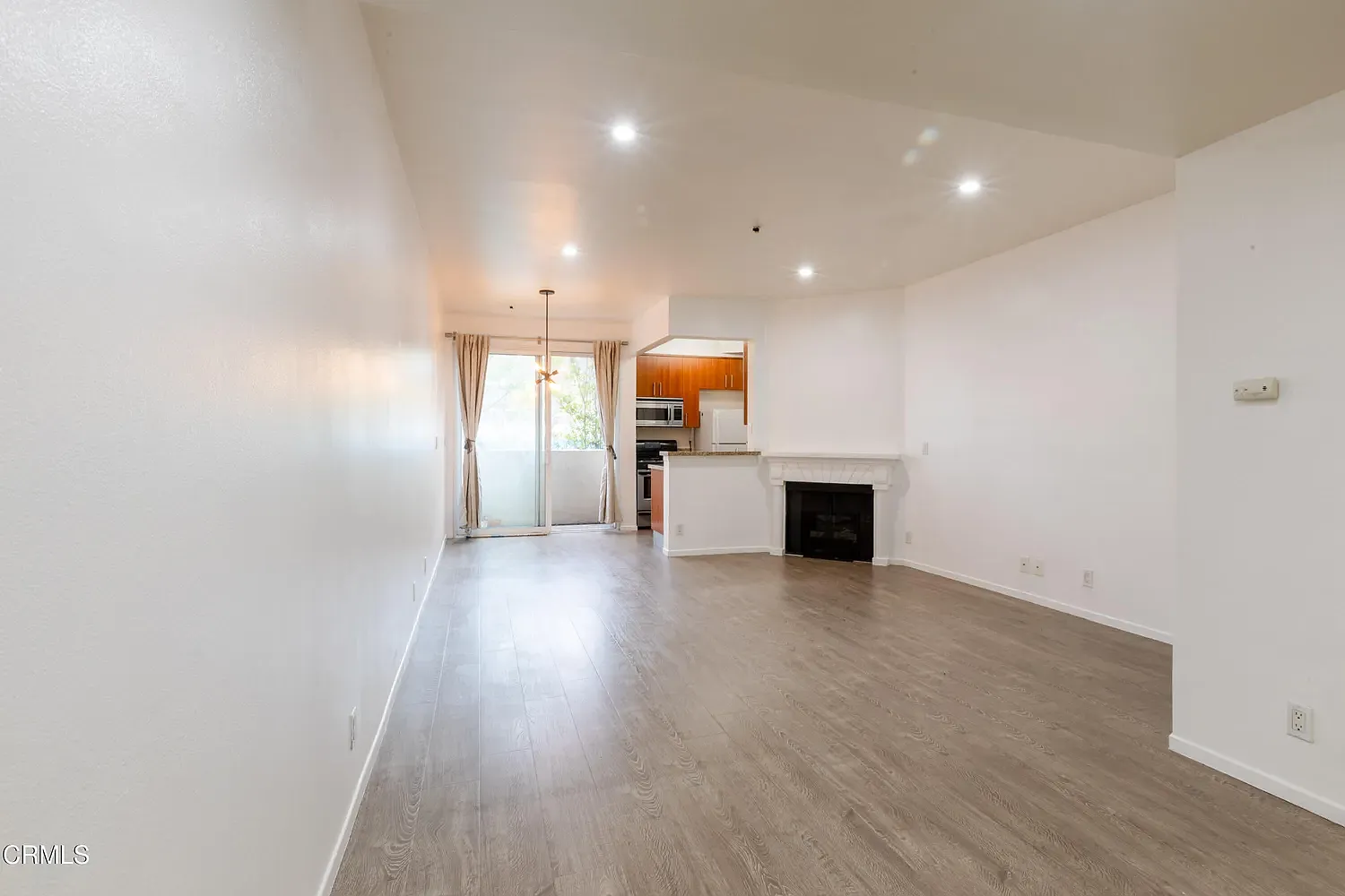 Studio, 482 sqft, $1,950 — Photo 4