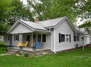 223 N Clinton St, Millersburg, IN 46543