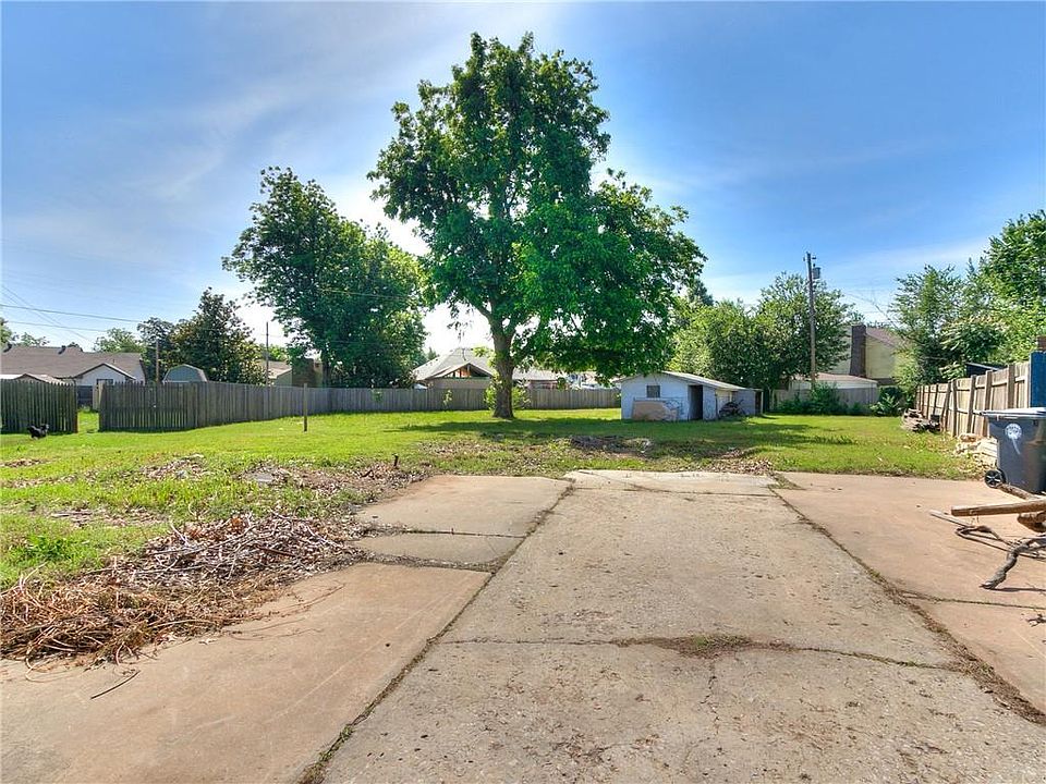 1st image of 7006 NW 44th St #4