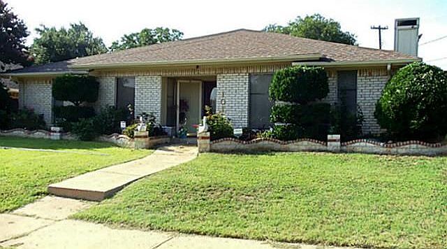 1st image of 1013 Rosewood Pl