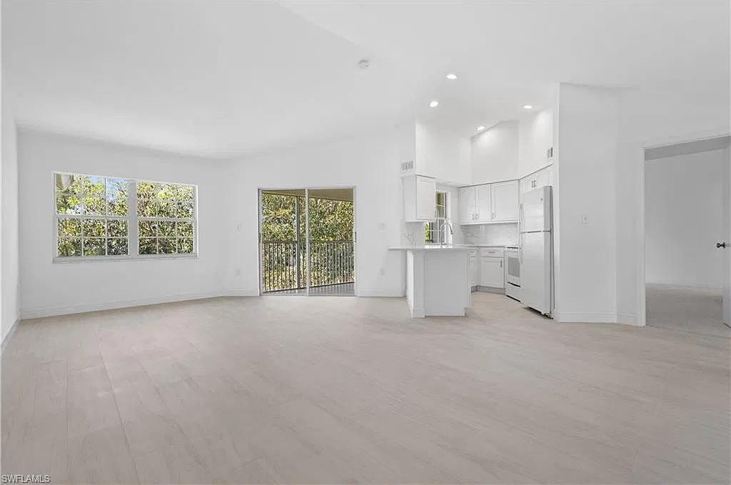 2 bed, 2.0 bath, 985 sqft, $2,200 — Photo 1
