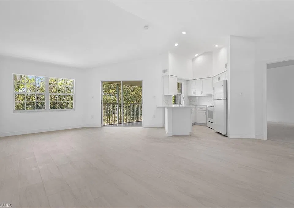 481 Quail Forest Blvd #409