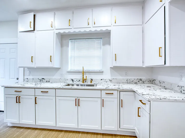 Plenty of storage and counter space