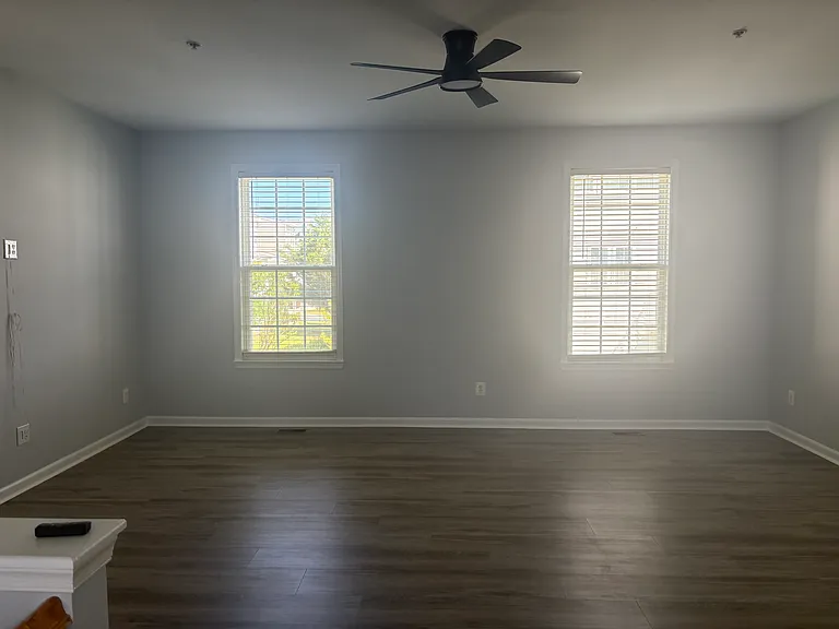 35574 N Gloucester Cir — Photo 2