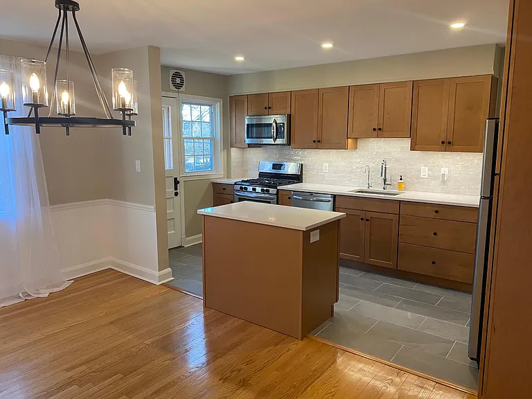 211 Stanmore Rd — Photo 15