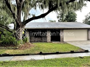 821 Crosswinds Dr, Brandon, FL 33511