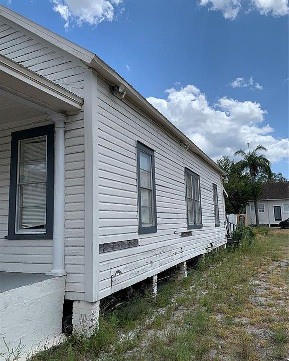 1st image of 1921 E 5TH AVENUE