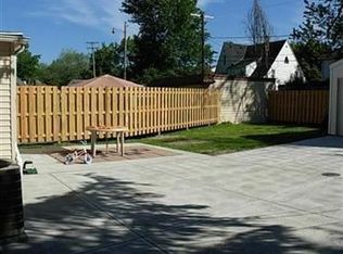 3049 Becket Rd, Cleveland, OH 44120