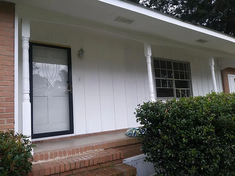 2602 Shalimar Dr — Photo 2
