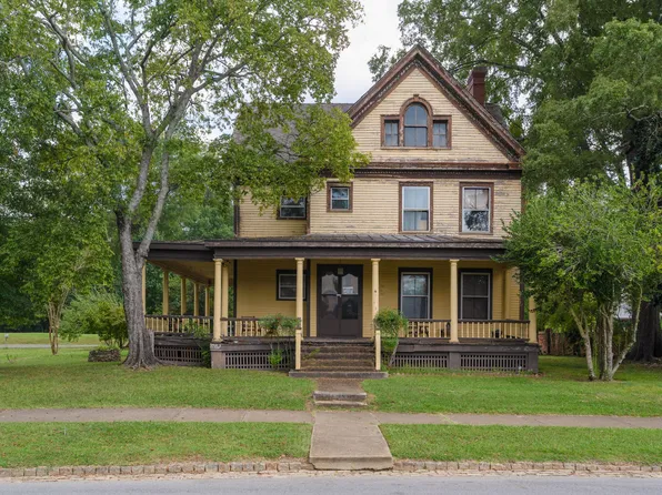 7 Barnhardt Cir, Fort Oglethorpe, GA 30742