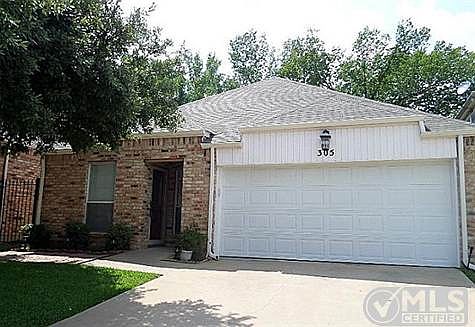 1st image of 305 Fairhavens Dr