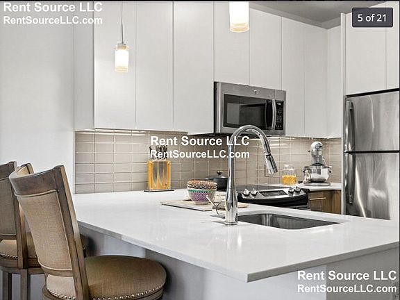 5th image of 180 Telford St Unit 310