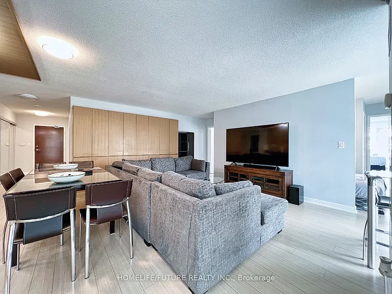 10 Capreol Ct #649 — Photo 7