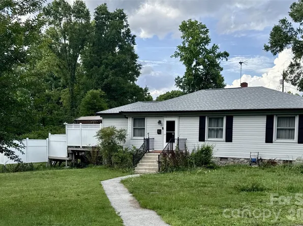 101 Charles St, Cherryville, NC 28021