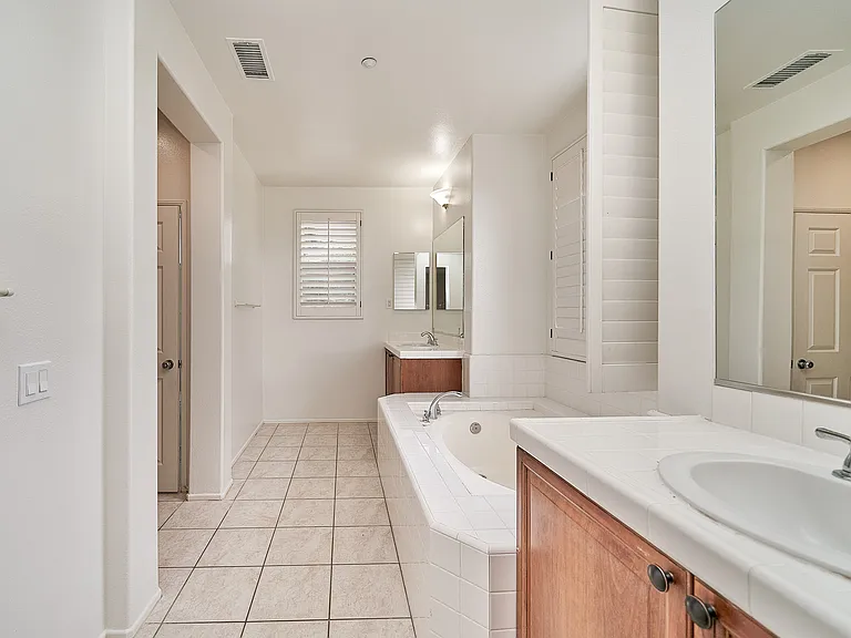 7455 Chanteclair Ct — Photo 58