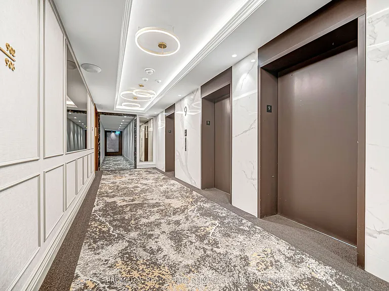 455 Wellington St W #908 — Photo 3