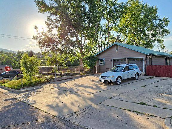 Luscious mountain views and evening sun