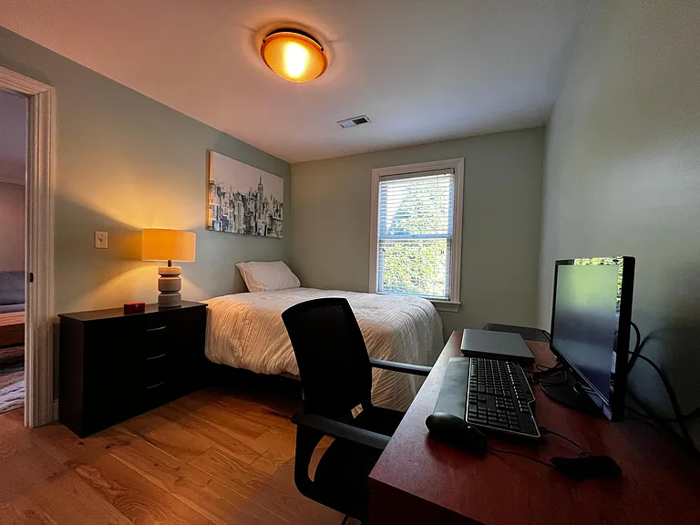 10 Symmes St #1 — Photo 15