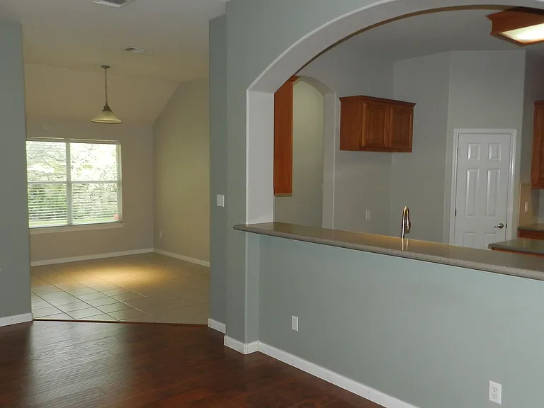 613 Hickory Run Dr — Photo 37