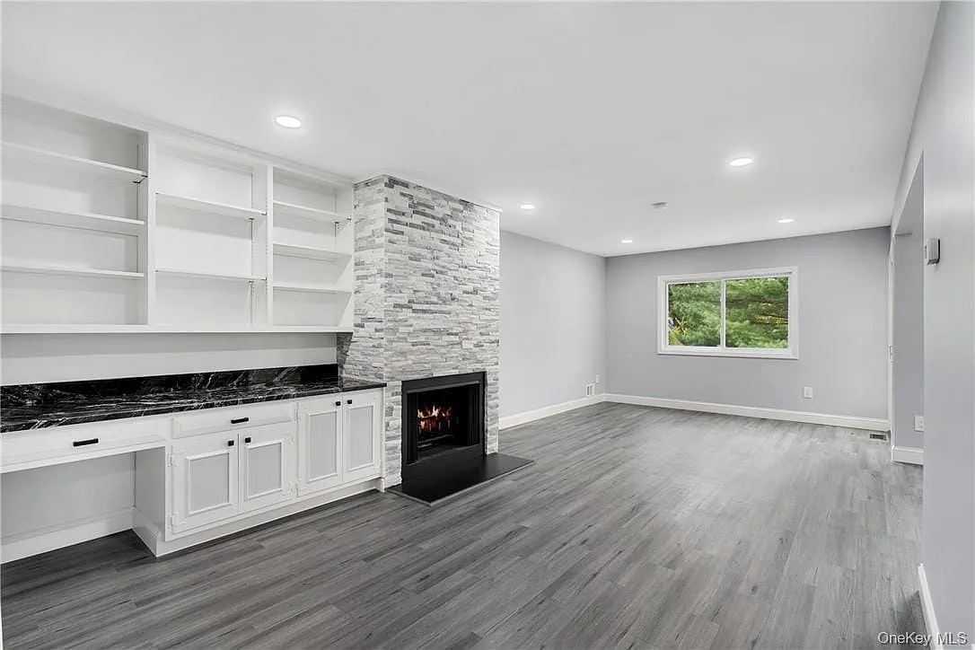 2 bed, 2.5 bath, 1600 sqft, $4,500 — Photo 4