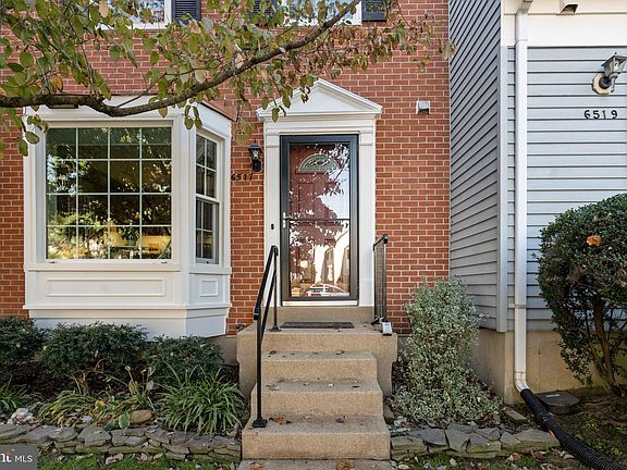 4th image of 6517 Coachleigh Way