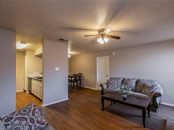 3rd image of 10616 Mellow Mdws APT 46C