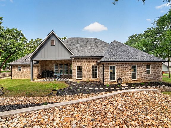 5th image of 125 Oakbend Trl