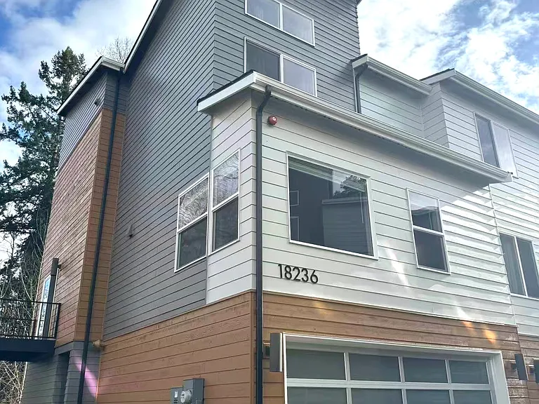 18236 73rd Ave NE #101 — Photo 1