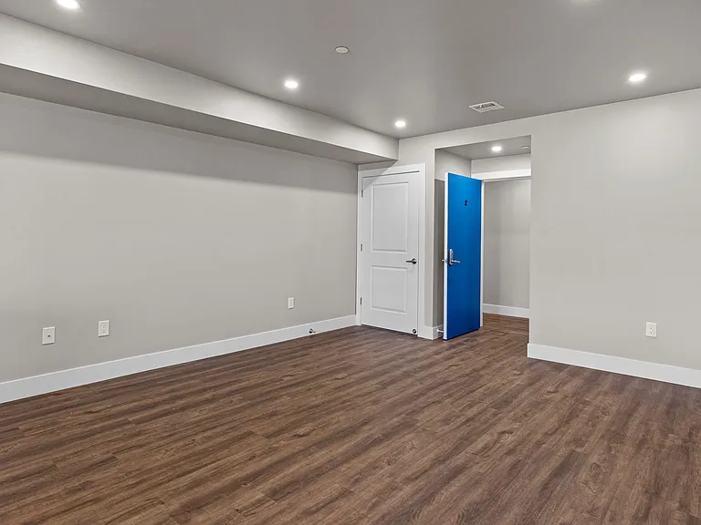 77 E Pastorius St #4 — Photo 2
