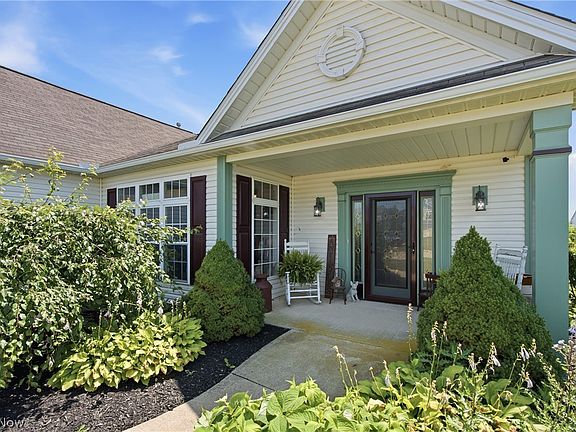 2nd image of 349 Springbrook Cir